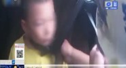 河北：男童遭安全带勒脖 交警紧急救援
