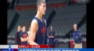 当兵哥哥与弟弟两年没见面 弟弟的反应